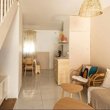 Charming House With Terrace In A Quiet Location